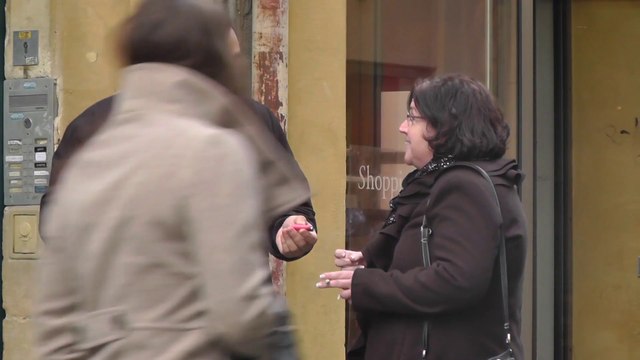 L'EMMERDEUR... DANS LA RUE ! (PARTIE 1/3 - CAMERAS CACHEES)