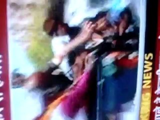 Kejarival ko pada thappad Aam aadmi party