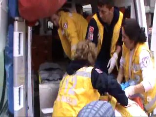 CİNNET GEÇİREN BABA AİLESİNİ VURUP İNTİHAR ETTİ