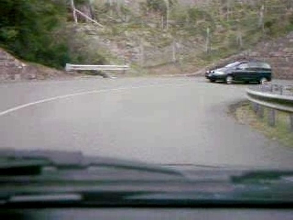 CLIO Williams illegal street race