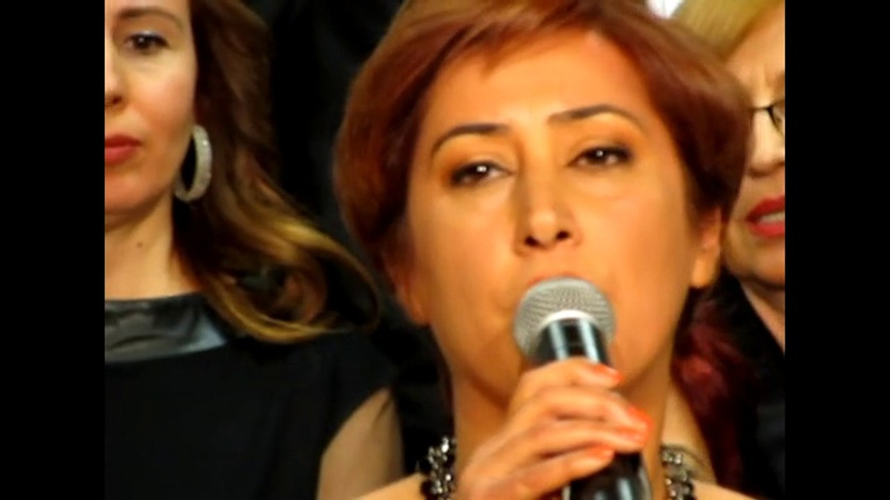 Sarı Gülüm Var Benim, Nilüfer Karamehmetoğlu