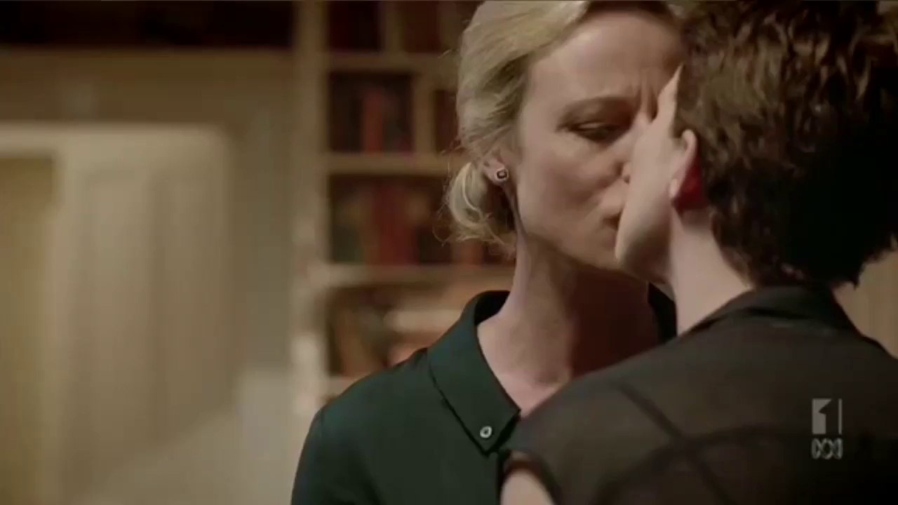 Janet King Moments S1x04|1