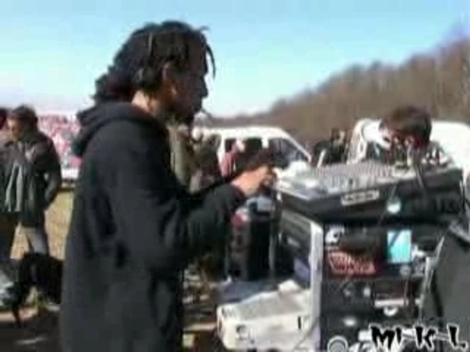 M2R.Free.Party.21-03-2003