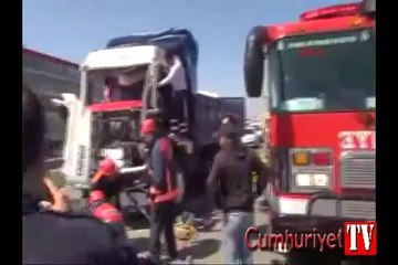 TEM'de zincirleme kaza: Bir ölü, iki yaralı