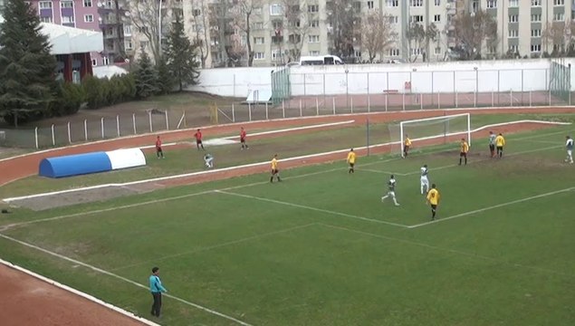 FUTBOL ŞAMPİYONLUK MAÇI YAPRAKLI SPOR