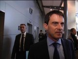 Arrivée de Manuel Valls à BFMTV-RMC pour Bourdin Direct - 09/04