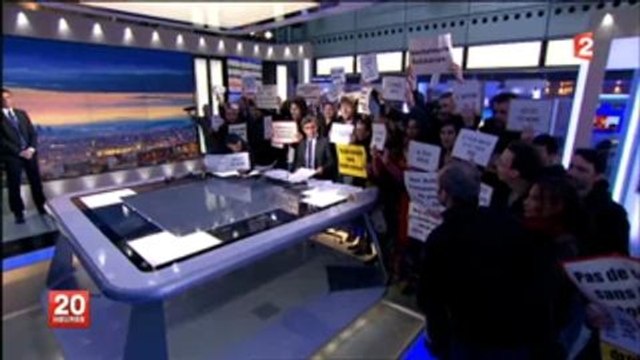 Le JT de 20 heures de France 2 interrompu par des manifestants