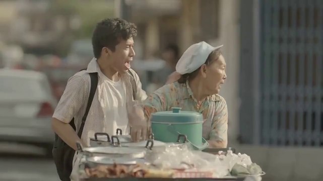 MUTLAKA İZLE HERKES BÖYLE OLSA DÜNYADA FAKIR İNSAN KALMAYACAK... :(