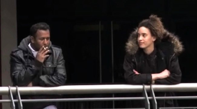 Sexisme inversé : elle drague des hommes dans la rue