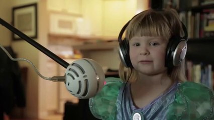 Maddie and Zoe sing _Let It Go_ from Disney_s _Frozen_