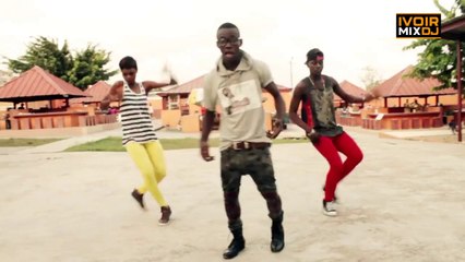 DEMO FERRER ESTETIK LE COLLANT DE LA FIILE