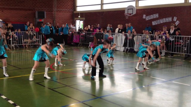 Festival de majorettes à Heuchin