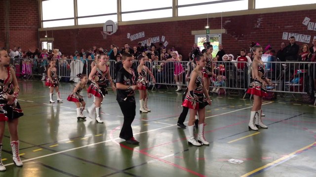 Festival de majorettes à Heuchin