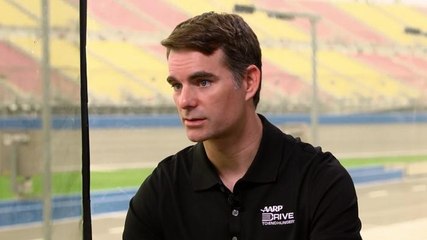 Jeff Gordon Says Danica Patrick Shows Signs Of Inexperience