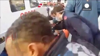 Akdeniz'de iki gün içinde 4 bin kaçak göçmen kurtarıldı