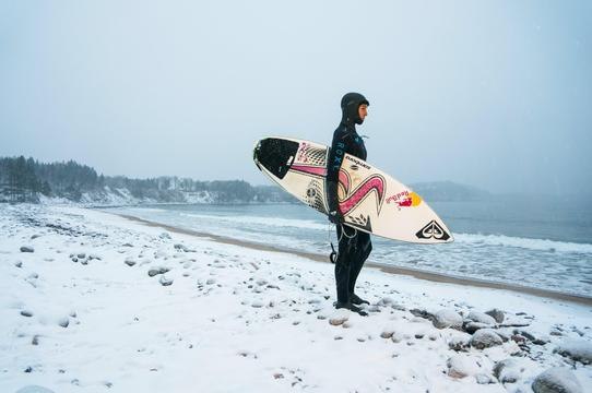 Red Bull presents 10 Below - Sally Fitzgibbons Stories - Surf