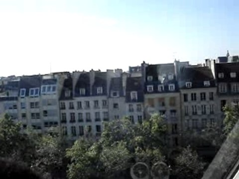 montée escaliers centre pompidou