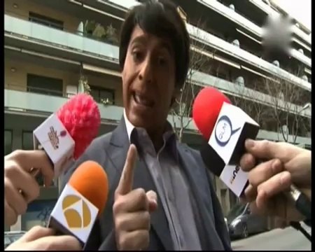 La escobilla nacional Jesulin reta a Belen Esteban