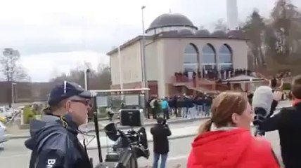 ‫سویڈن میں پہلی دفعہ لاوڈ سپیکر سے آذان نشر‬