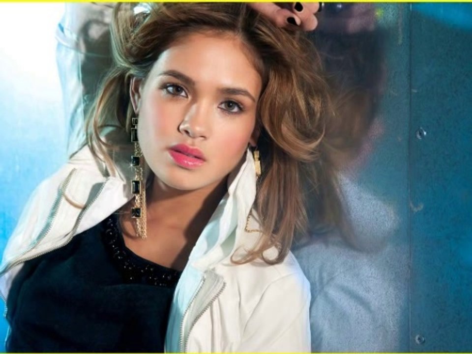 15 Hottest Disney Girls! - YouTube