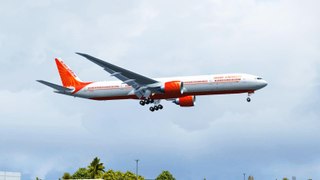 FSX Air India Boeing 777 Landing @ Dubai RWY 12L ( HD )