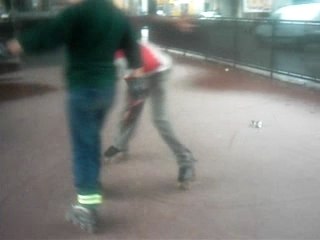 Initiation roller (78)