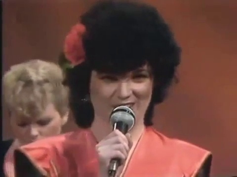 Surprise Sisters La Booga Rooga
