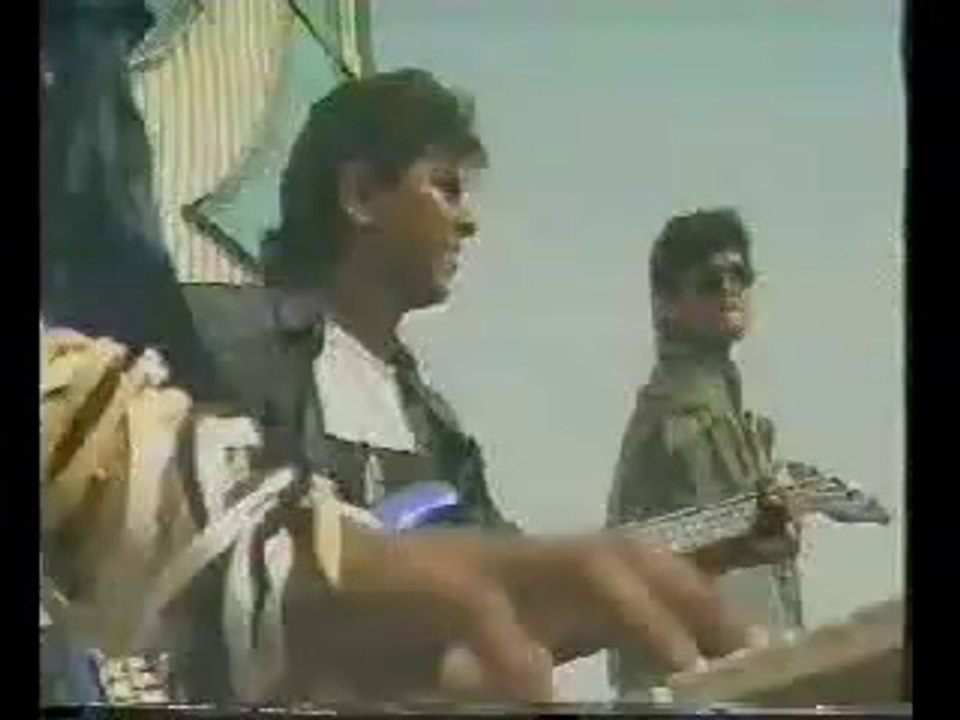 Strings - Jadoo