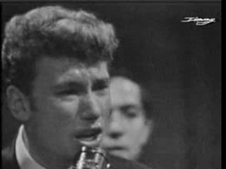 Avec une poignée de terre ( 1961 )