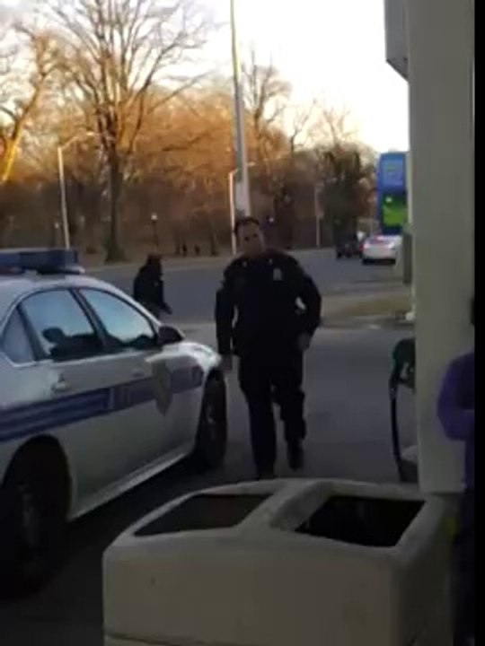 Dude in Baltimoe gets locked up just for riding a bike