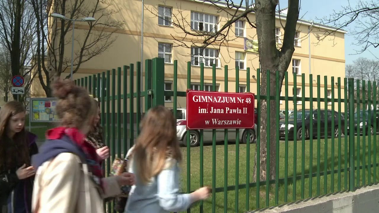 Jean Paul II bientôt saint et toujours héros en...
