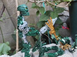 Bionicle Inika vs Piraka