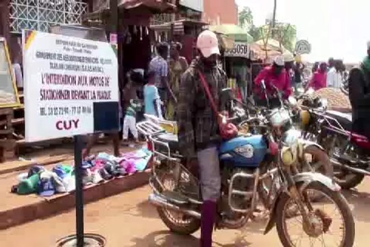 İşsizlik onları moto-taksici yaptı