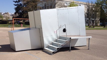 Objet métallique non identifié