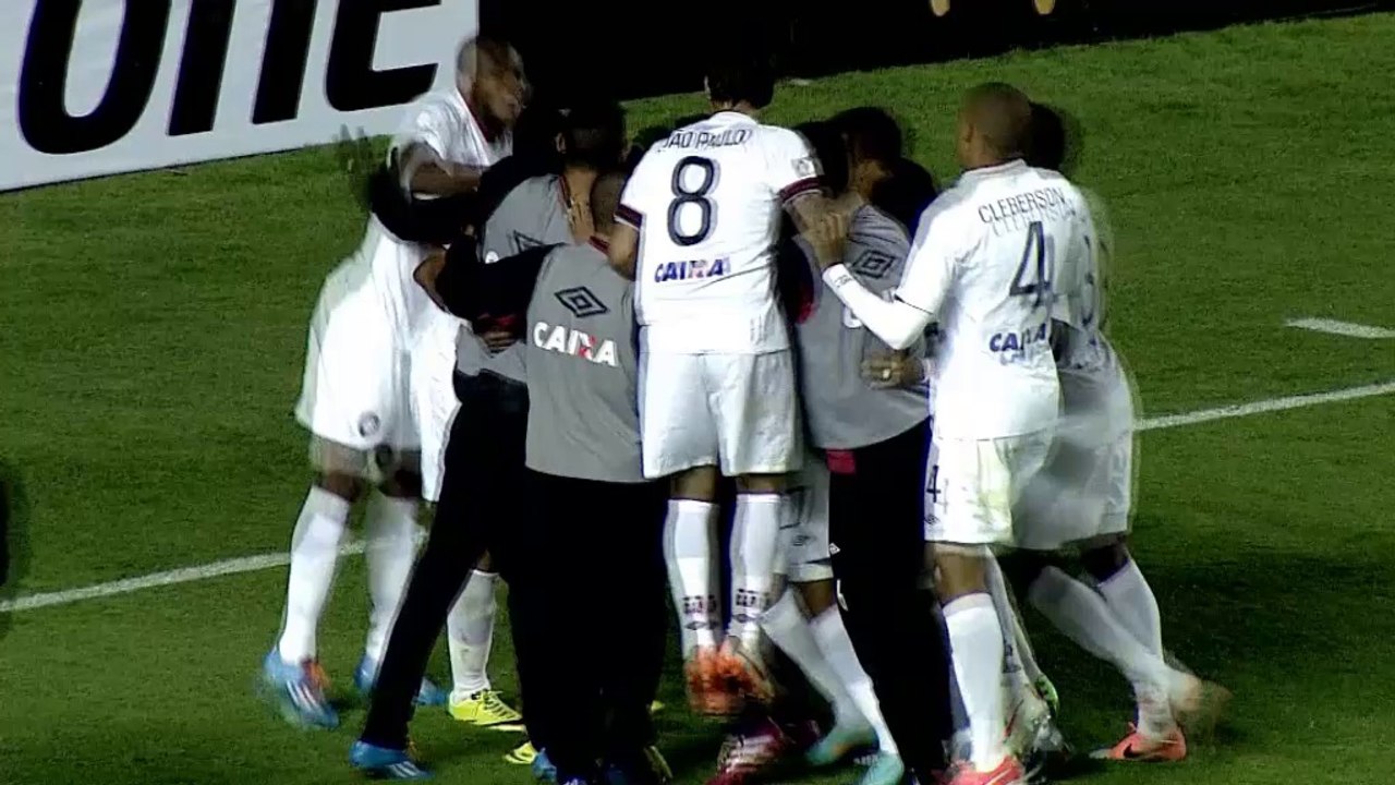 Libertadores - Adriano retrouve le chemin des filets