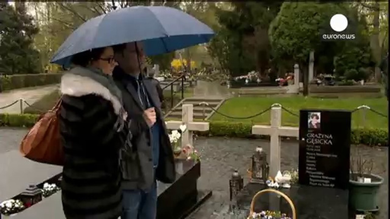 Polonia conmemora dividida la tragedia aérea de Smolensk