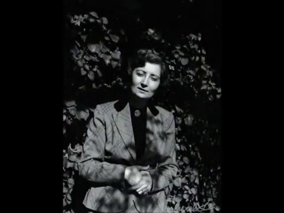 Nişangâhım, ben nişangâh... Elif Ömürlü Uyar