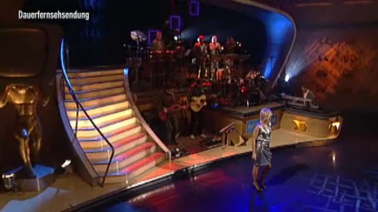 Manchmal kommt die Liebe einfach so (TV total 27.1.2011)