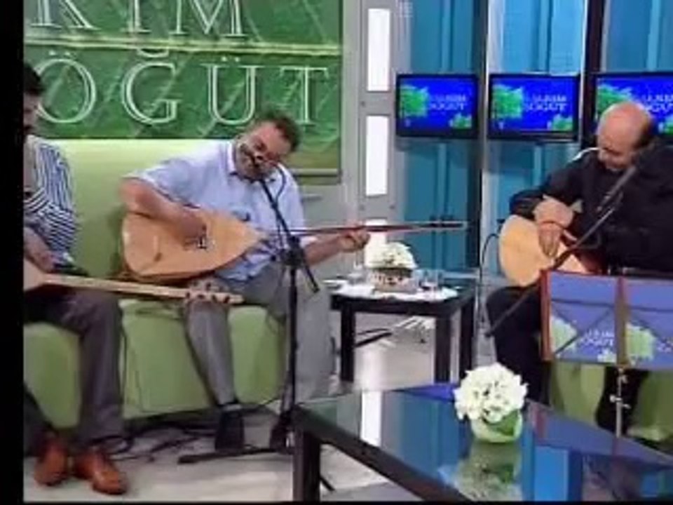 KAMİL ÖGE  EY  SEVDİĞİNDEN AYRI  neşet ertaş