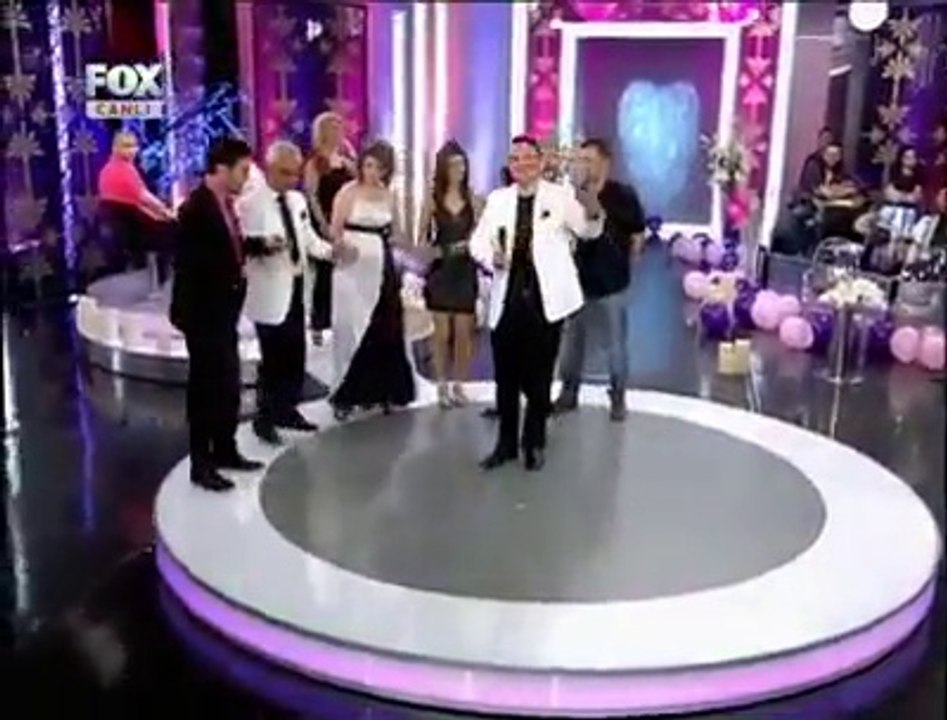 Cüneyt Şentürk  / rumeli  /  fox tv / su gibi - arnavutça şote