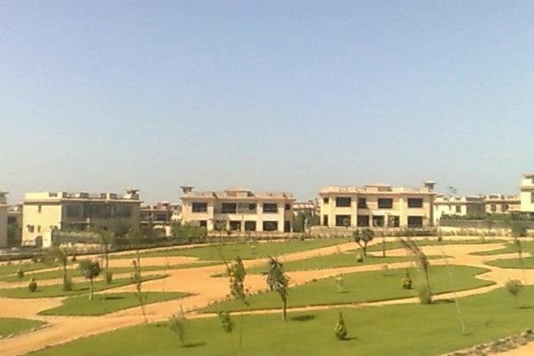 Katameya Heights   luxury villa overlooking the gardens and lakes in Katamya Hights