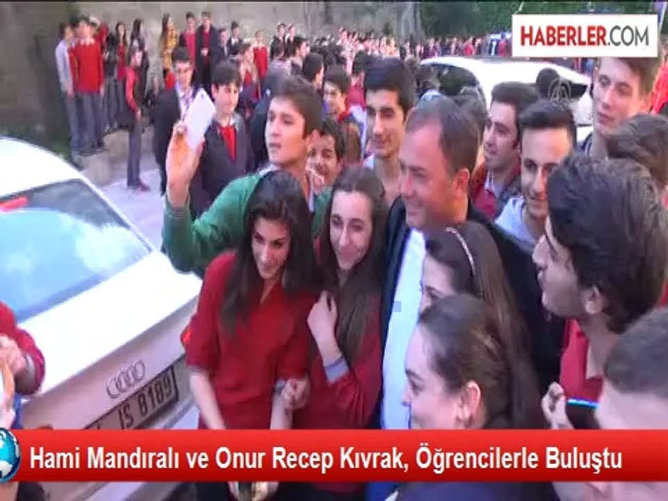 Hami Mandıralı ve Onur Recep Kıvrak, Öğrencilerle Buluştu