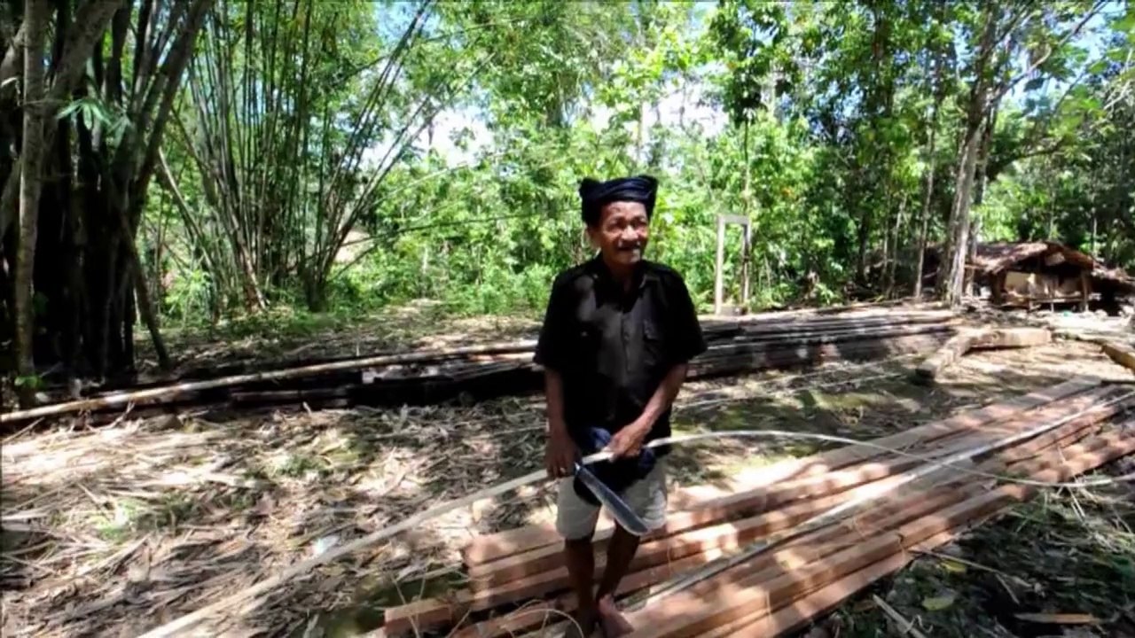 Indonesien: 'Kajang' lehnen Moderne ab