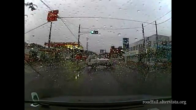 Crazy Truck Crashes in Asia - Accidents Compilation