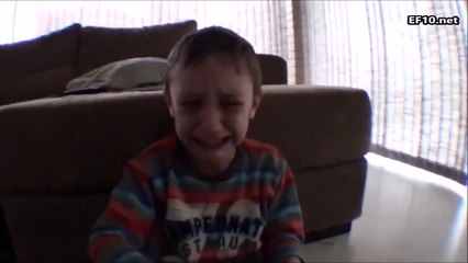 Kinder Sürpriz Çikolatası Yerine Gerçek Yumurta Koyan Hain Baba :)