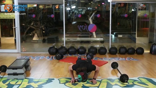 Göğüs egzersizi programı