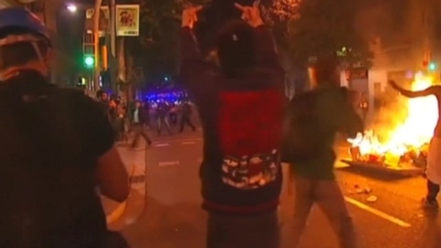 Clashes over Barcelona squatters eviction