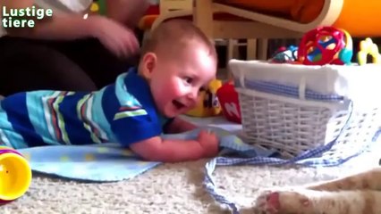 Babys lachen histerisch