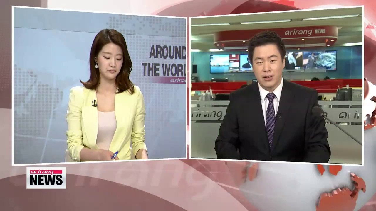 Billionaire Elon Musk unveils spaceship for U.S. astronauts