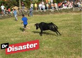 Un homme encorné par une vache / Dr Disaster